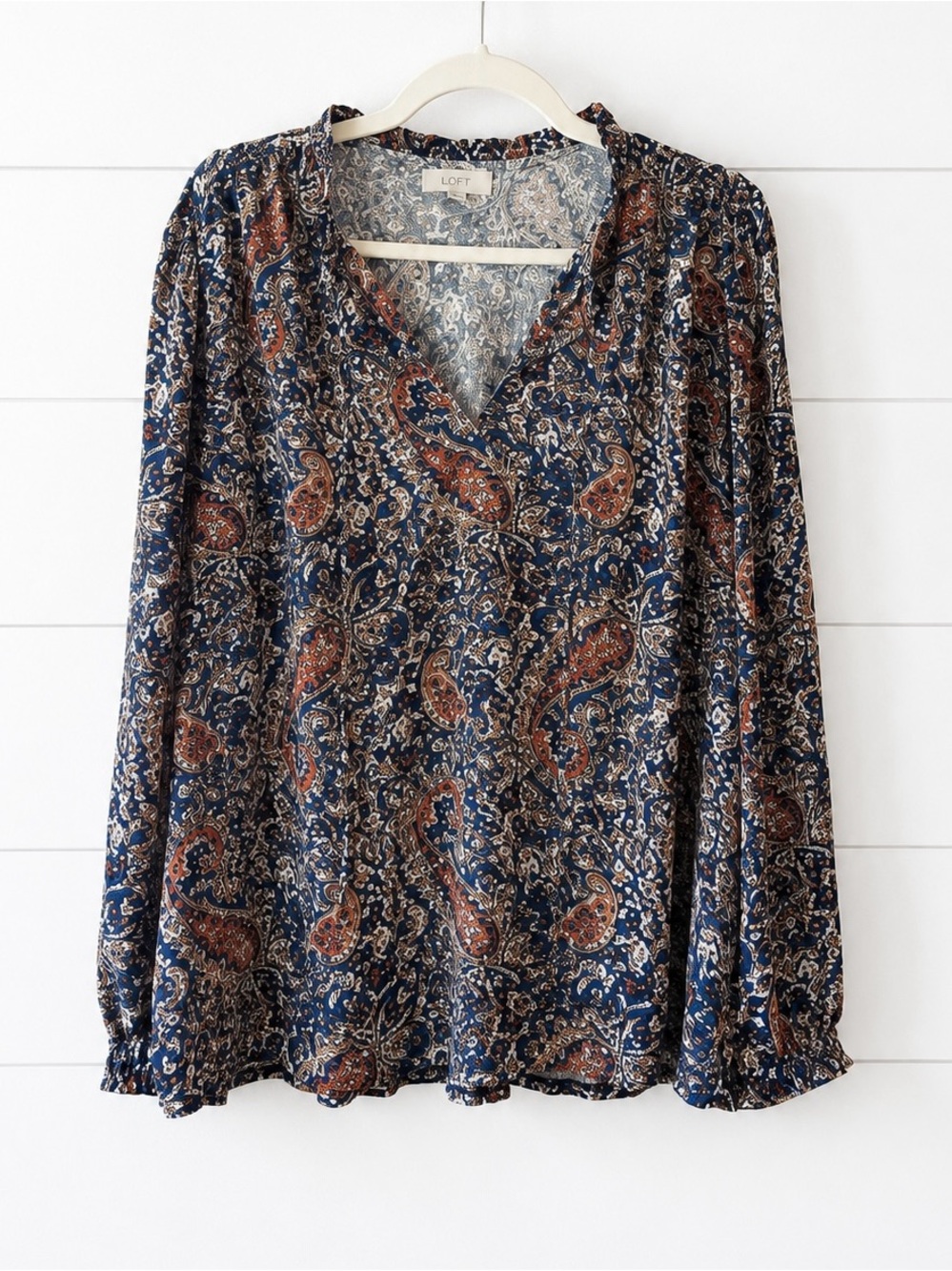 LOFT Navy and Brown Paisley V-Neck Long Sleeve Top Size XL